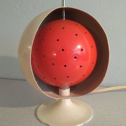 Space age bollamp